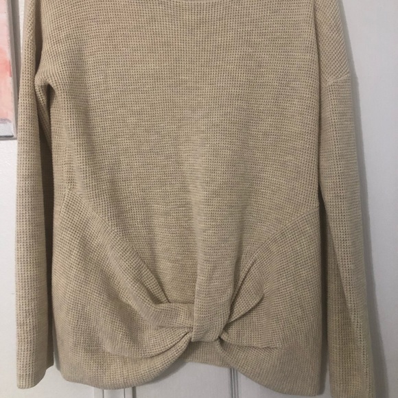 Sweater - Picture 2 of 5